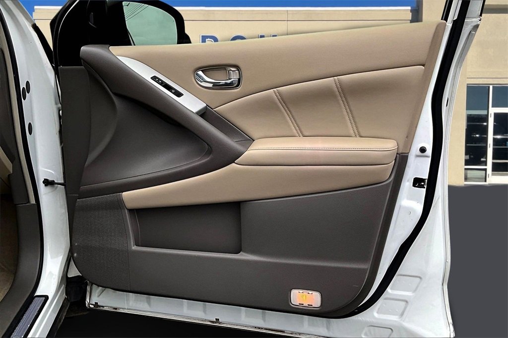 Used 2014 Nissan Murano SL w/ Navigation Package image 27