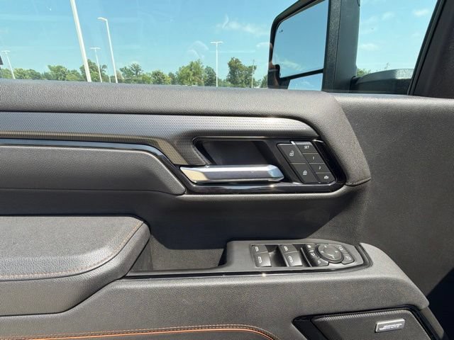 Certified 2025 GMC Sierra 2500 AT4 w/ AT4 Preferred Package AWD/4WD image 12