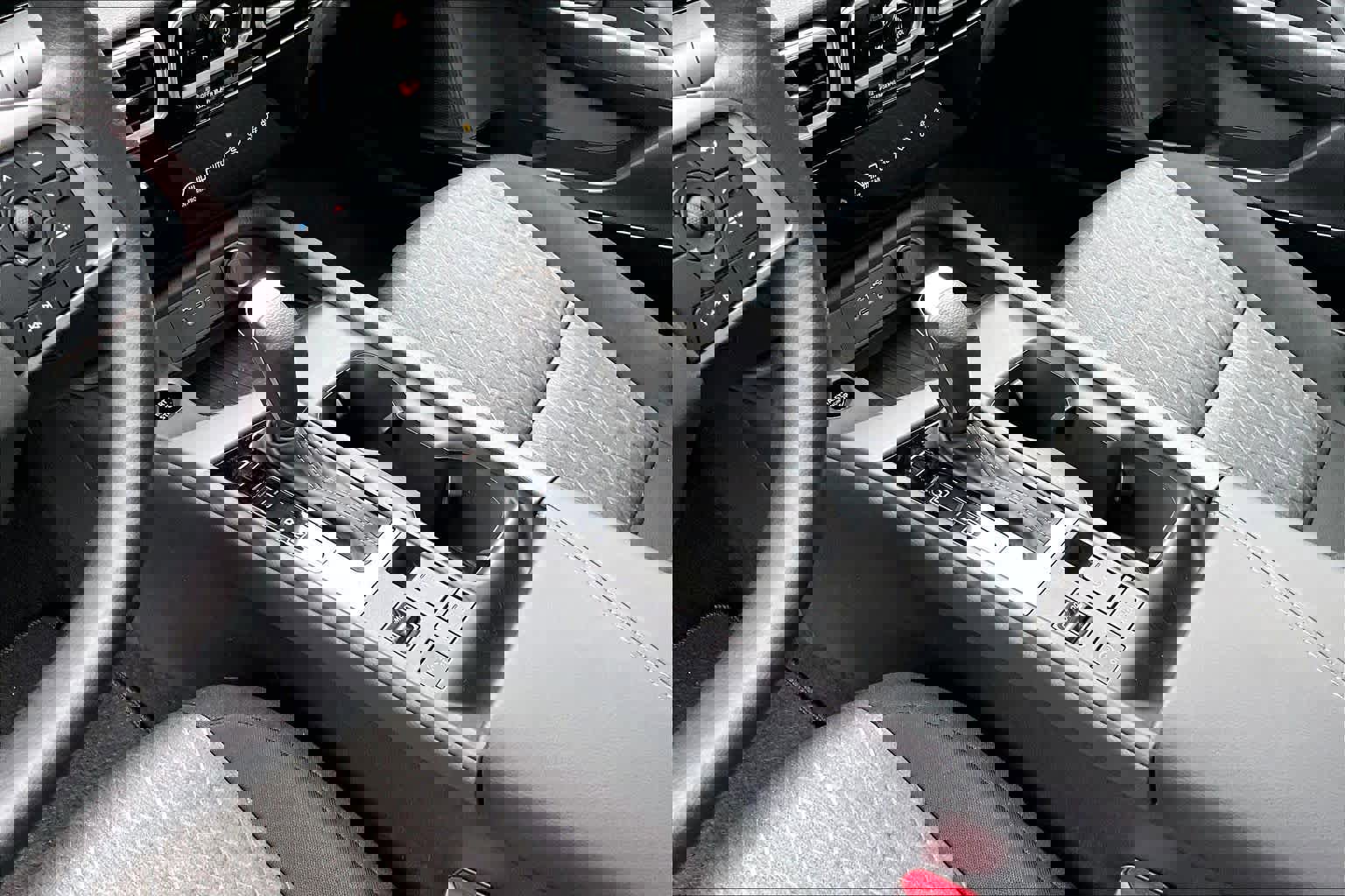 New 2026 Nissan Sentra SV image 7