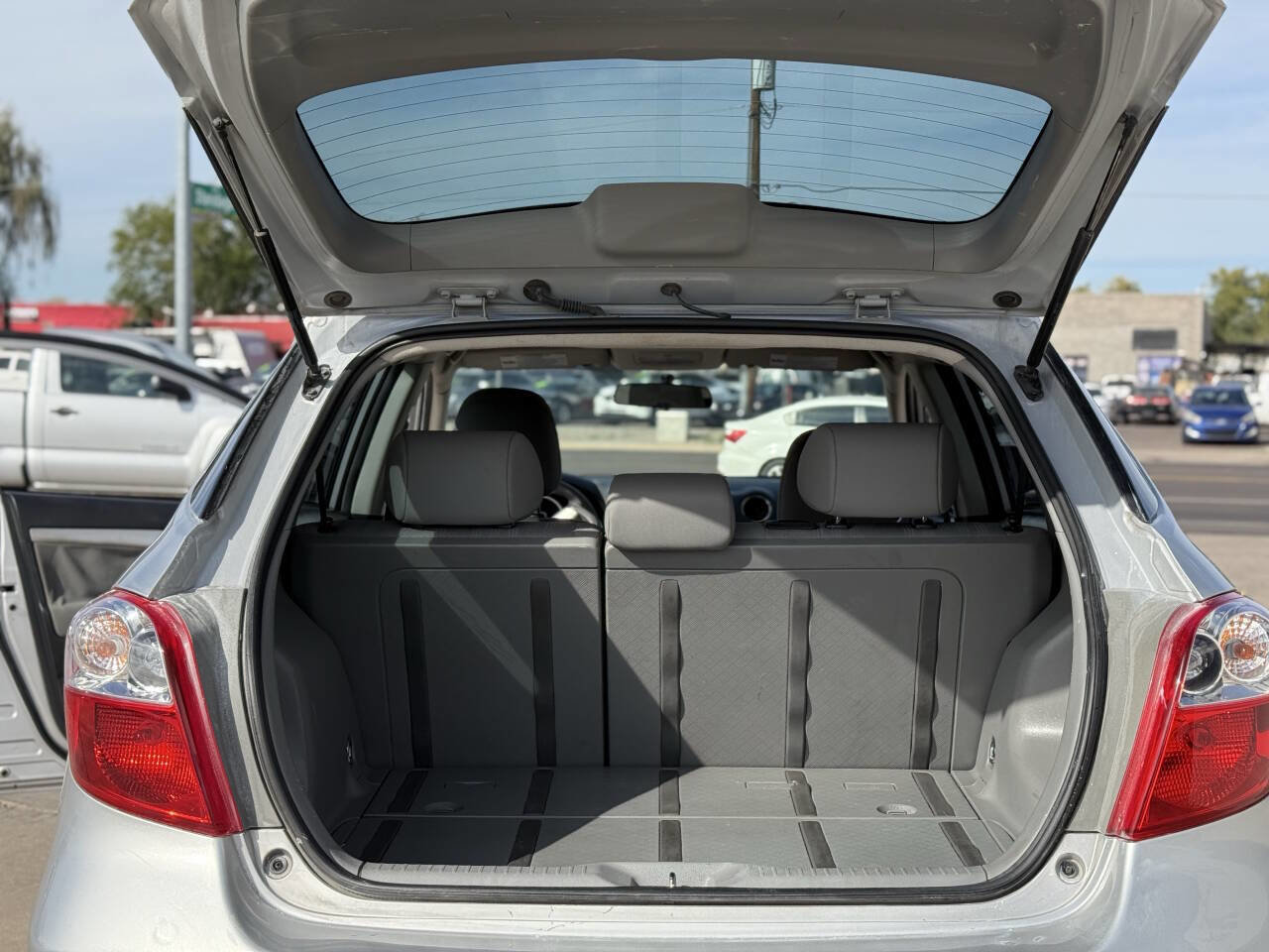 Used 2012 Toyota Matrix S image 10