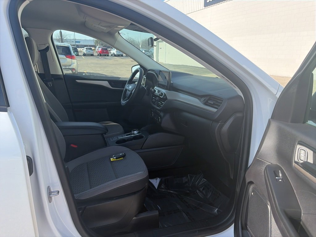Used 2022 Ford Escape SE image 11