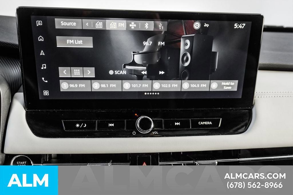 Used 2025 Mitsubishi Outlander SE image 40