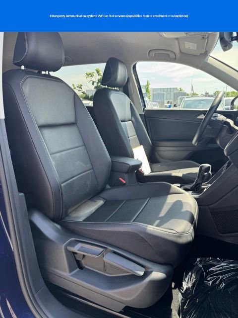 Used 2021 Volkswagen Tiguan SE w/ 3rd Row Seat Package AWD/4WD image 29