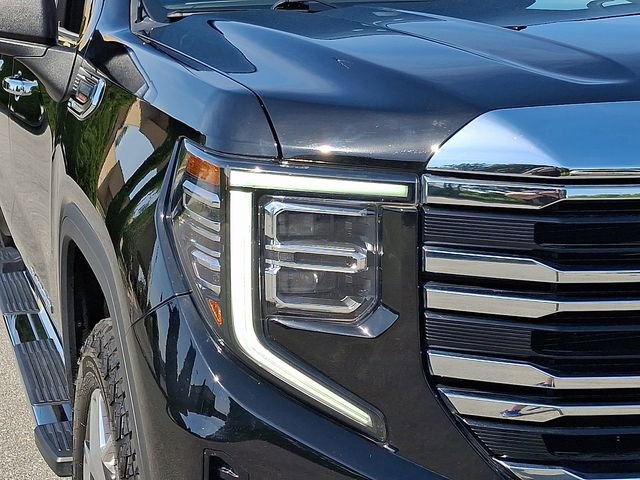 Used 2023 GMC Sierra 1500 SLT w/ SLT Premium Package AWD/4WD image 9