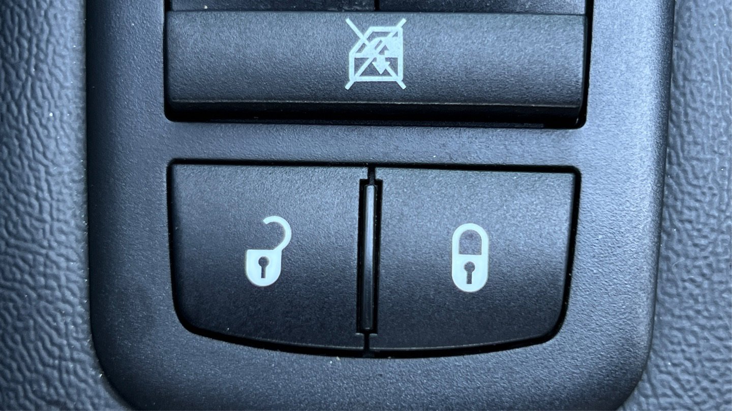 Used 2019 Dodge Grand Caravan SE w/ UConnect Hands-Free Group FWD image 39