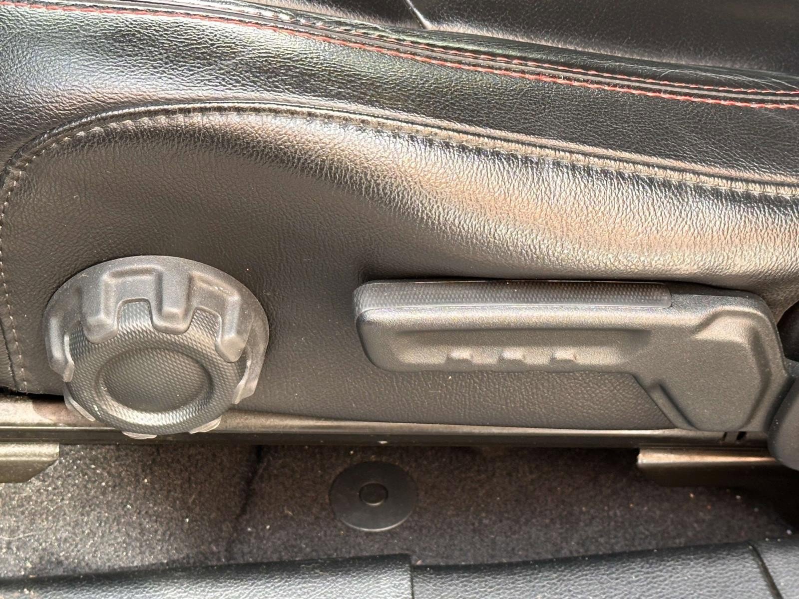 Used 2019 Jeep Wrangler Unlimited Rubicon image 14