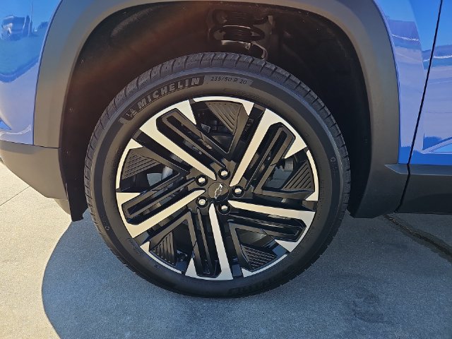 New 2027 Chevrolet Equinox RS w/ LPO, Floor Liner Package FWD image 33