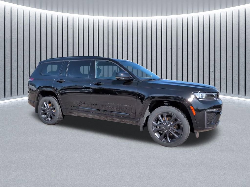 New 2026 Jeep Grand Cherokee L Limited AWD/4WD image 3