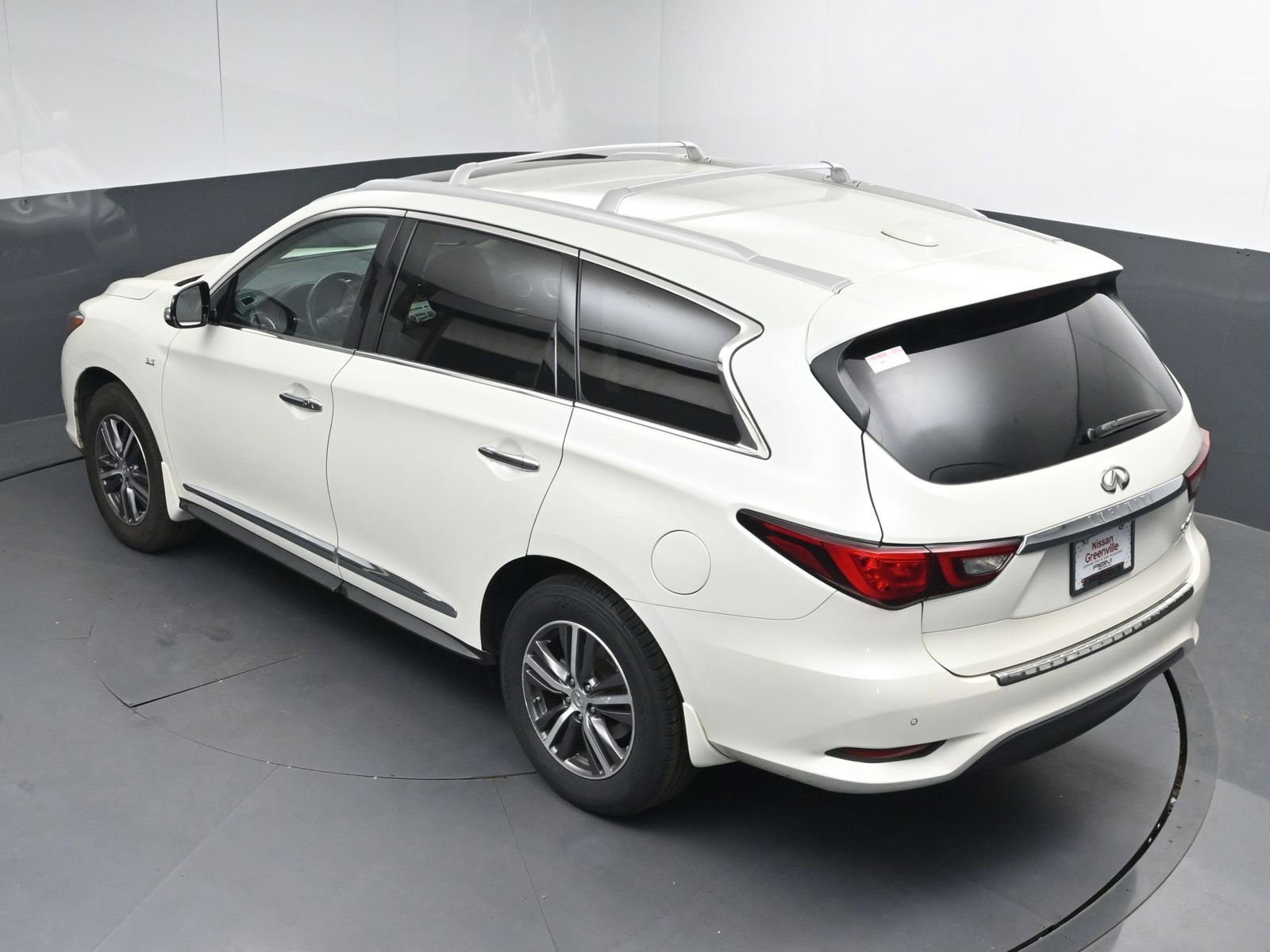 Used 2019 INFINITI QX60 Luxe w/ Essential Package image 40