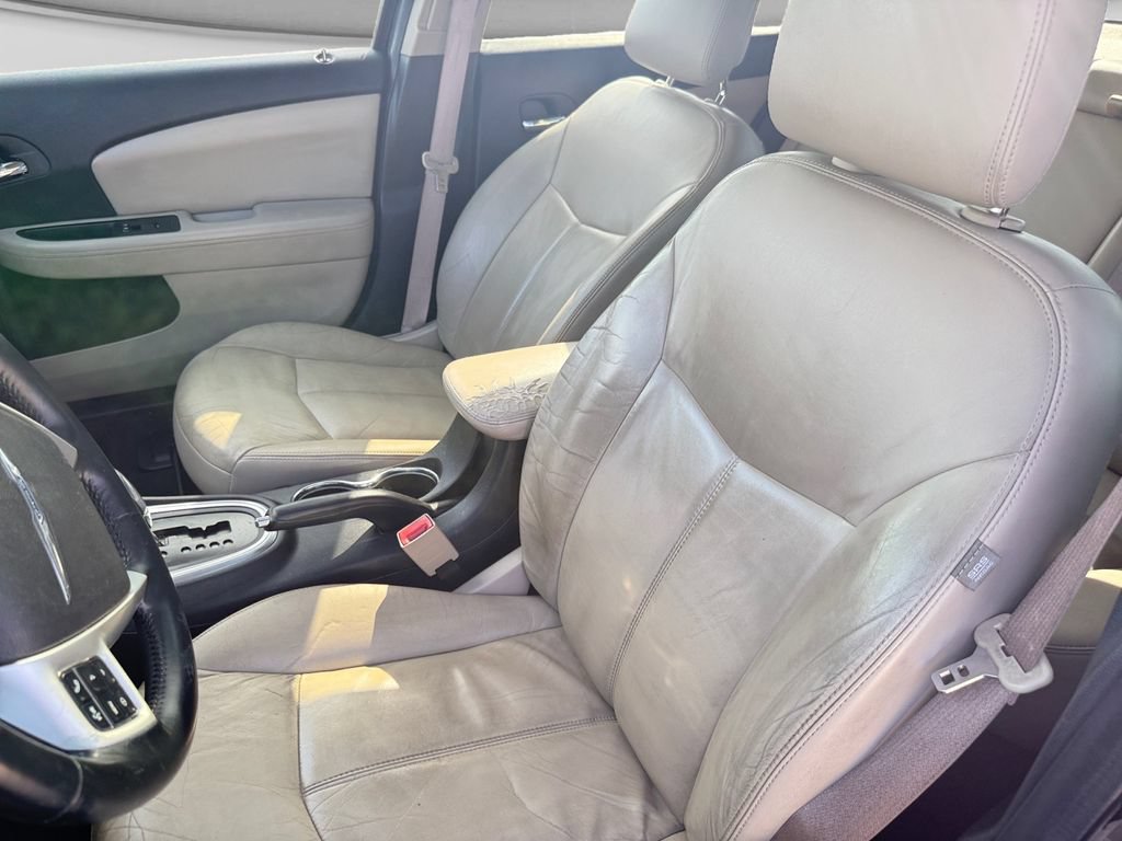Used 2013 Chrysler 200 Limited w/ Sun/Sound Group FWD image 19