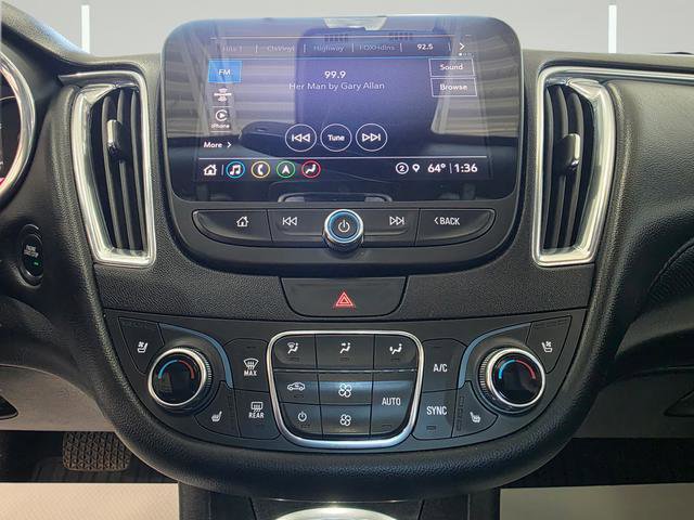 Used 2021 Chevrolet Malibu Premier FWD image 17