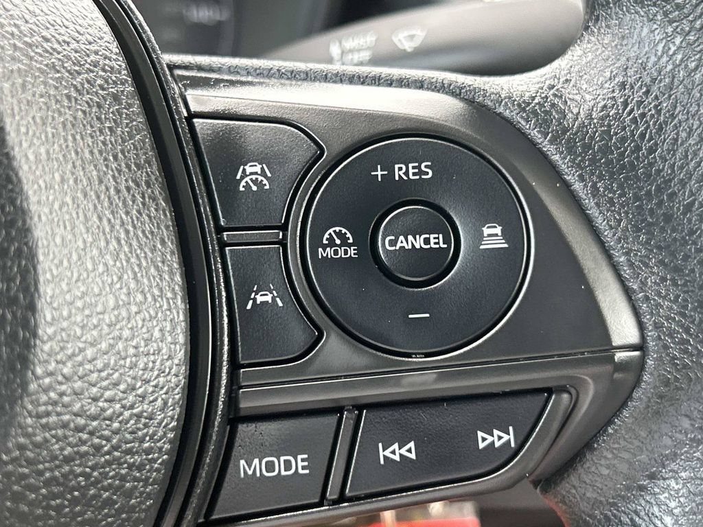 Used 2023 Toyota Corolla LE FWD image 28