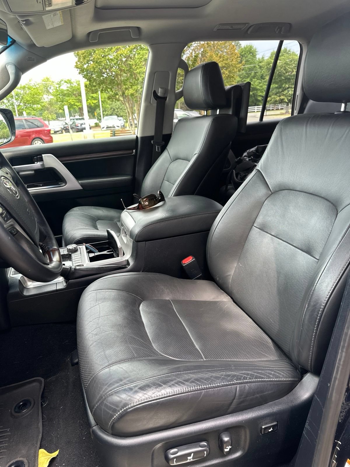 Used 2019 Toyota Land Cruiser AWD/4WD image 18