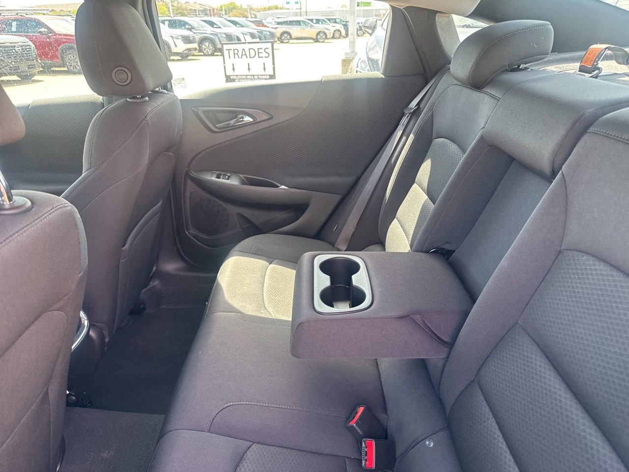 Used 2025 Chevrolet Malibu LT image 31