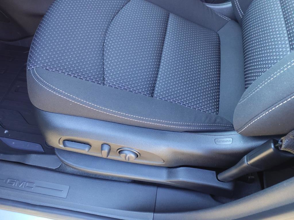 Certified 2023 GMC Terrain SLE w/ Driver Convenience Package image 12