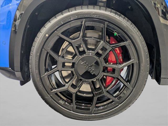 New 2026 BMW XM Label Red w/ M Driver's Package image 10