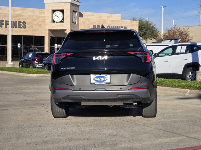Certified 2026 Kia Sportage EX FWD image 8