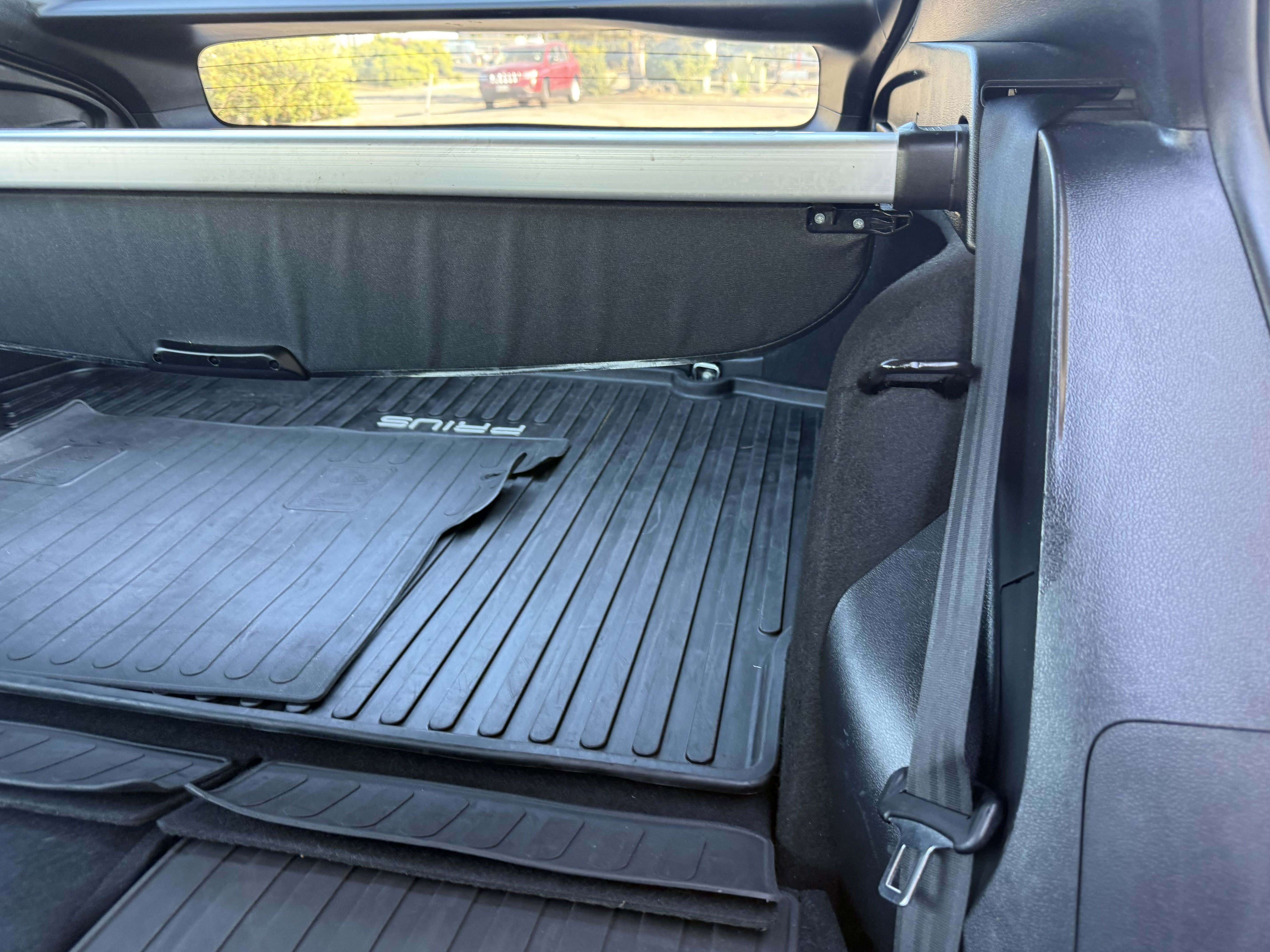 Used 2022 Toyota Prius LE AWD/4WD image 24