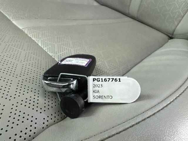 Used 2023 Kia Sorento S w/ Panoramic Sunroof Package FWD image 29