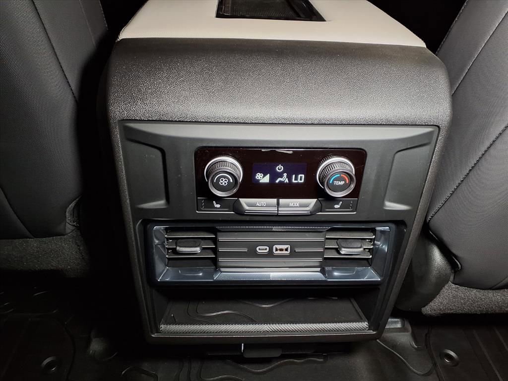 New 2026 GMC Hummer EV 4x4 Crew Cab image 12