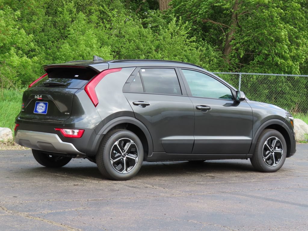 New 2026 Kia Niro EX FWD image 3