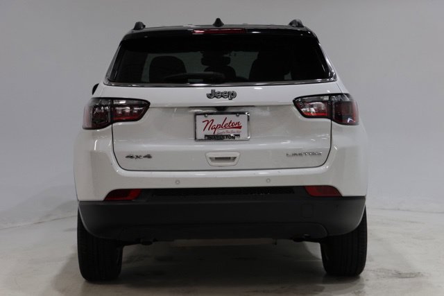 Used 2025 Jeep Compass Limited AWD/4WD image 5