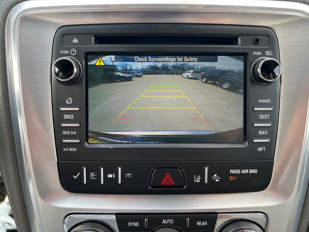 Used 2016 GMC Acadia SLT w/ Open Road Package FWD image 34