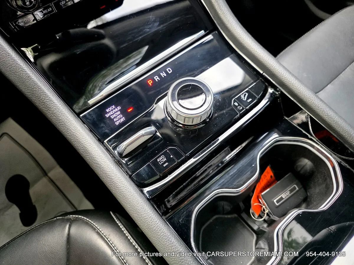 Used 2022 Jeep Grand Cherokee Limited 4xe image 59