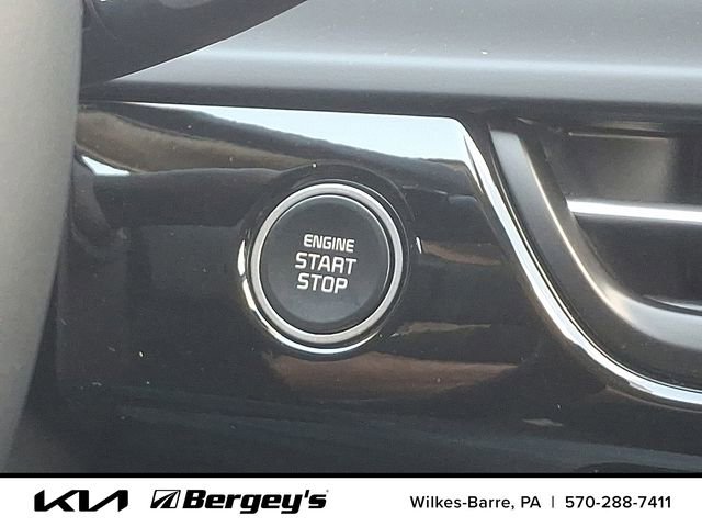 Certified 2025 Kia Seltos S AWD/4WD image 20