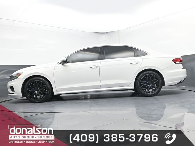 Used 2020 Volkswagen Passat 2.0T SEL image 14