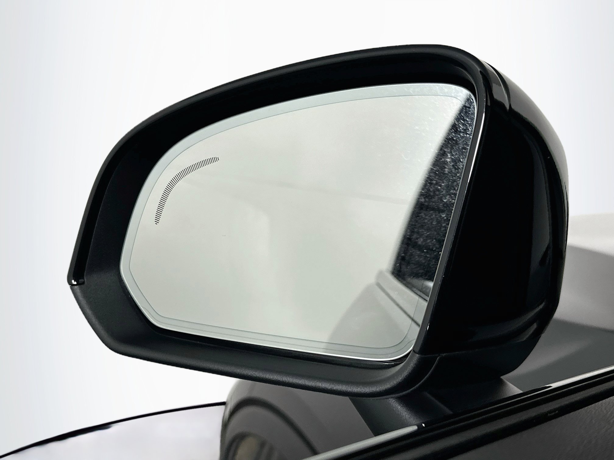 Used 2025 Volvo XC40 B5 Plus AWD/4WD image 16