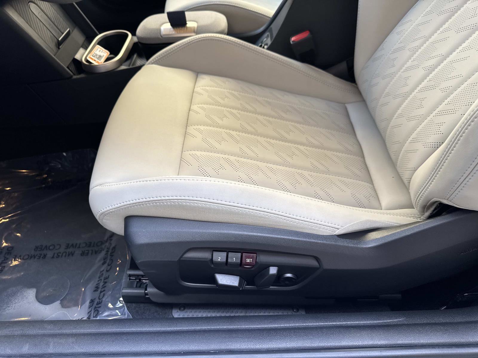 Certified 2025 MINI Cooper S FWD image 10