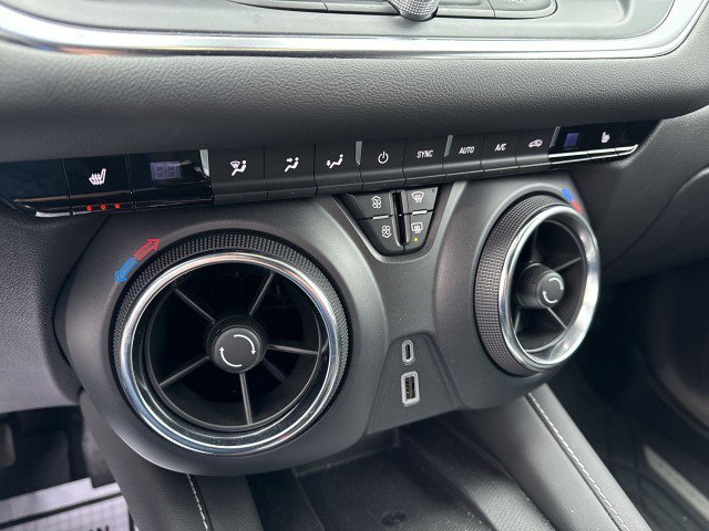 Certified 2024 Chevrolet Blazer LT w/ Convenience Package image 16