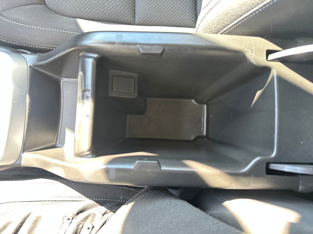 Used 2022 Chevrolet Colorado LT w/ Safety Package AWD/4WD image 19