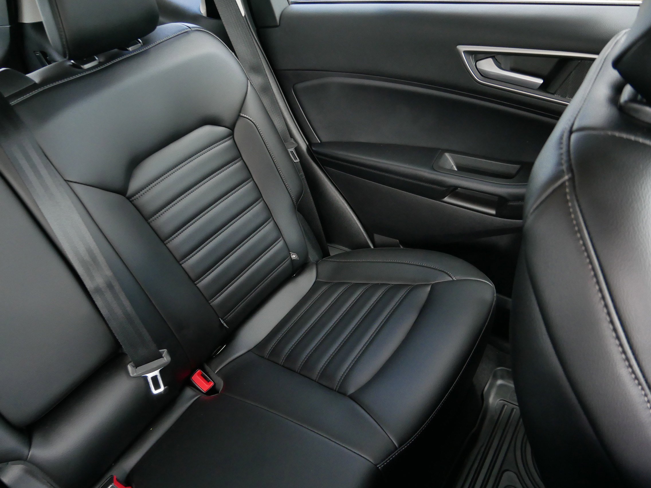 Used 2022 Ford Edge SEL w/ Convenience Package AWD/4WD image 14