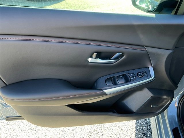 New 2025 Nissan Sentra SR w/ SR Premium Package image 11