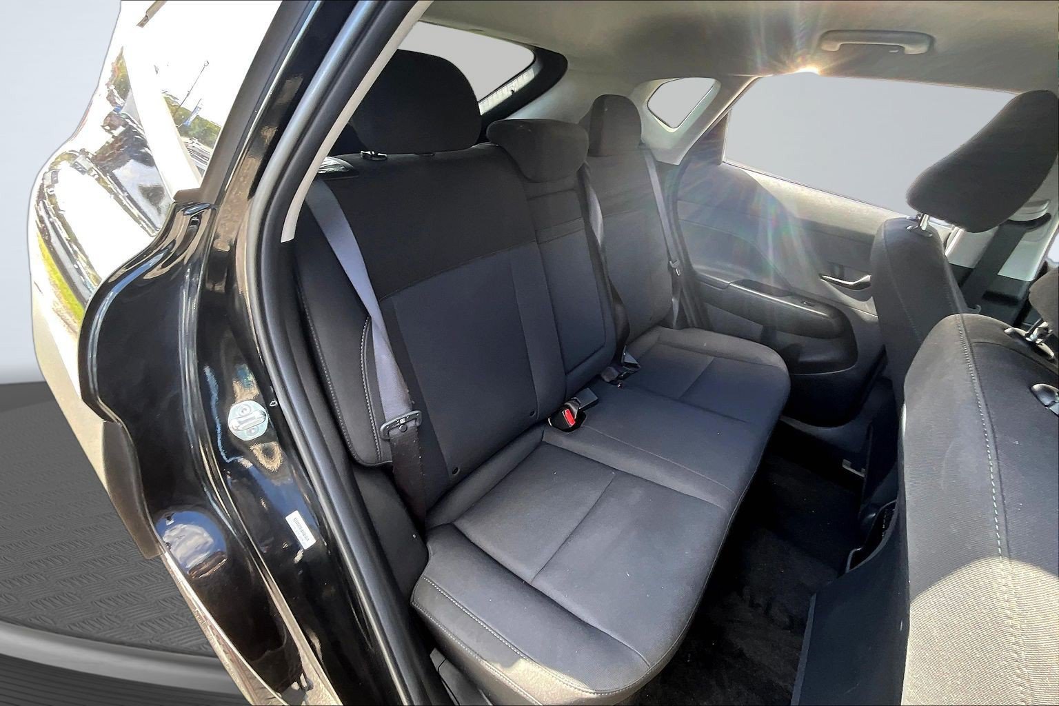 Used 2025 Hyundai Kona SEL FWD image 22