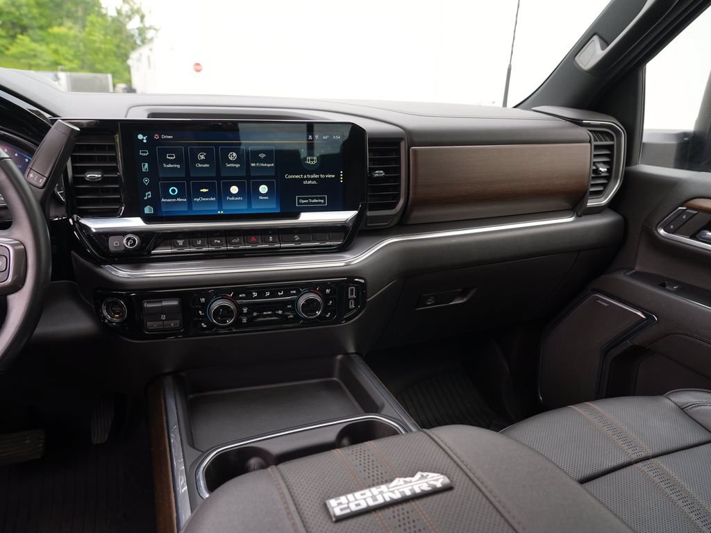 Certified 2024 Chevrolet Silverado 3500 High Country w/ High Country Premium Package AWD/4WD image 22