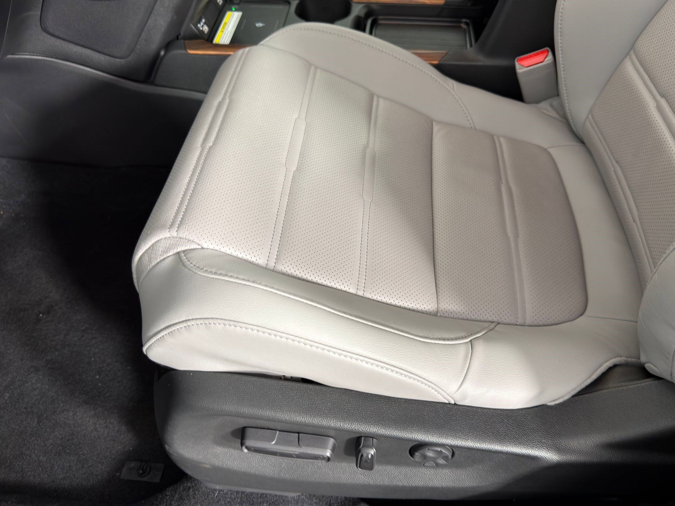 Used 2022 Honda CR-V Touring image 10