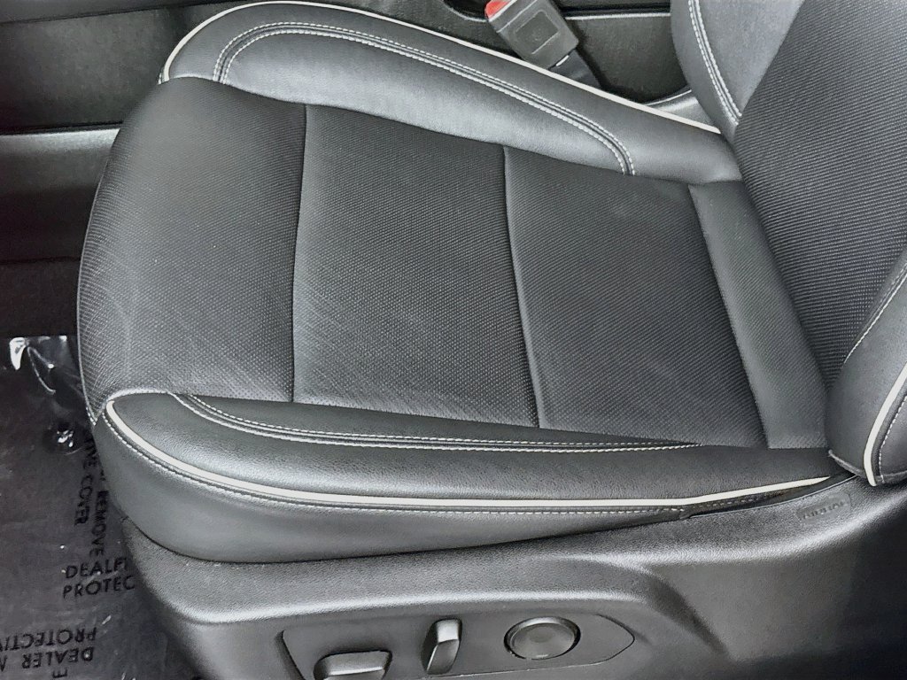 Certified 2023 Chevrolet Suburban Premier AWD/4WD image 23