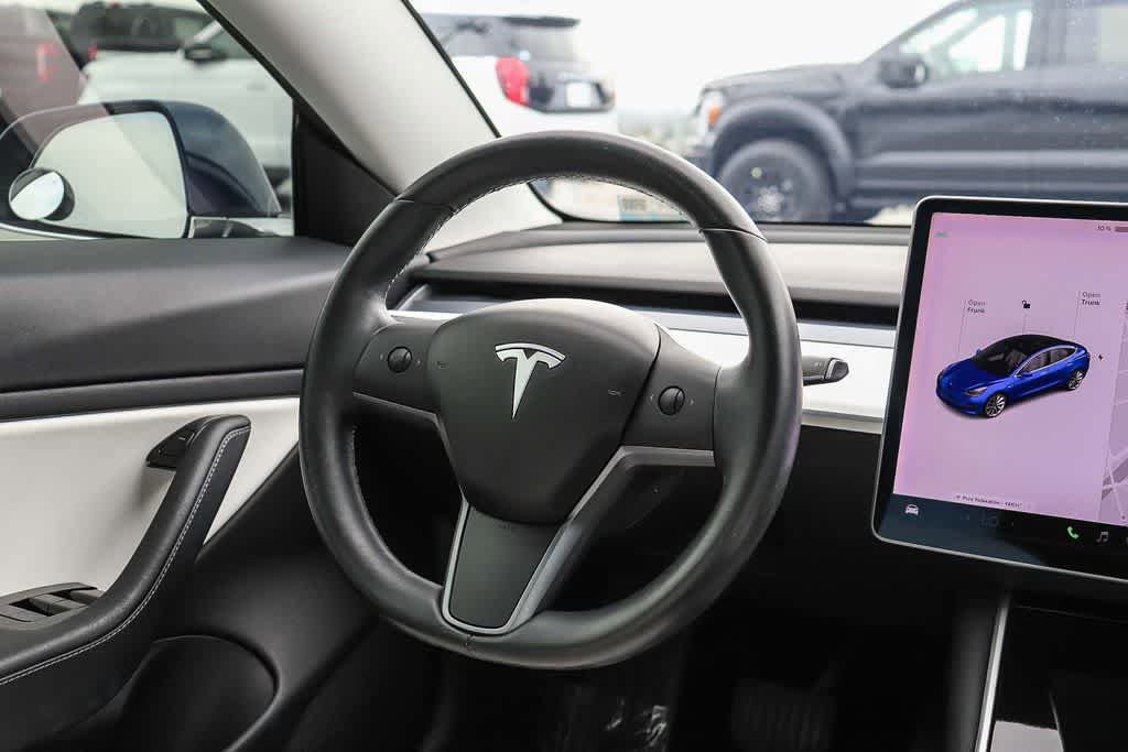 Used 2018 Tesla Model 3 Mid Range RWD image 14