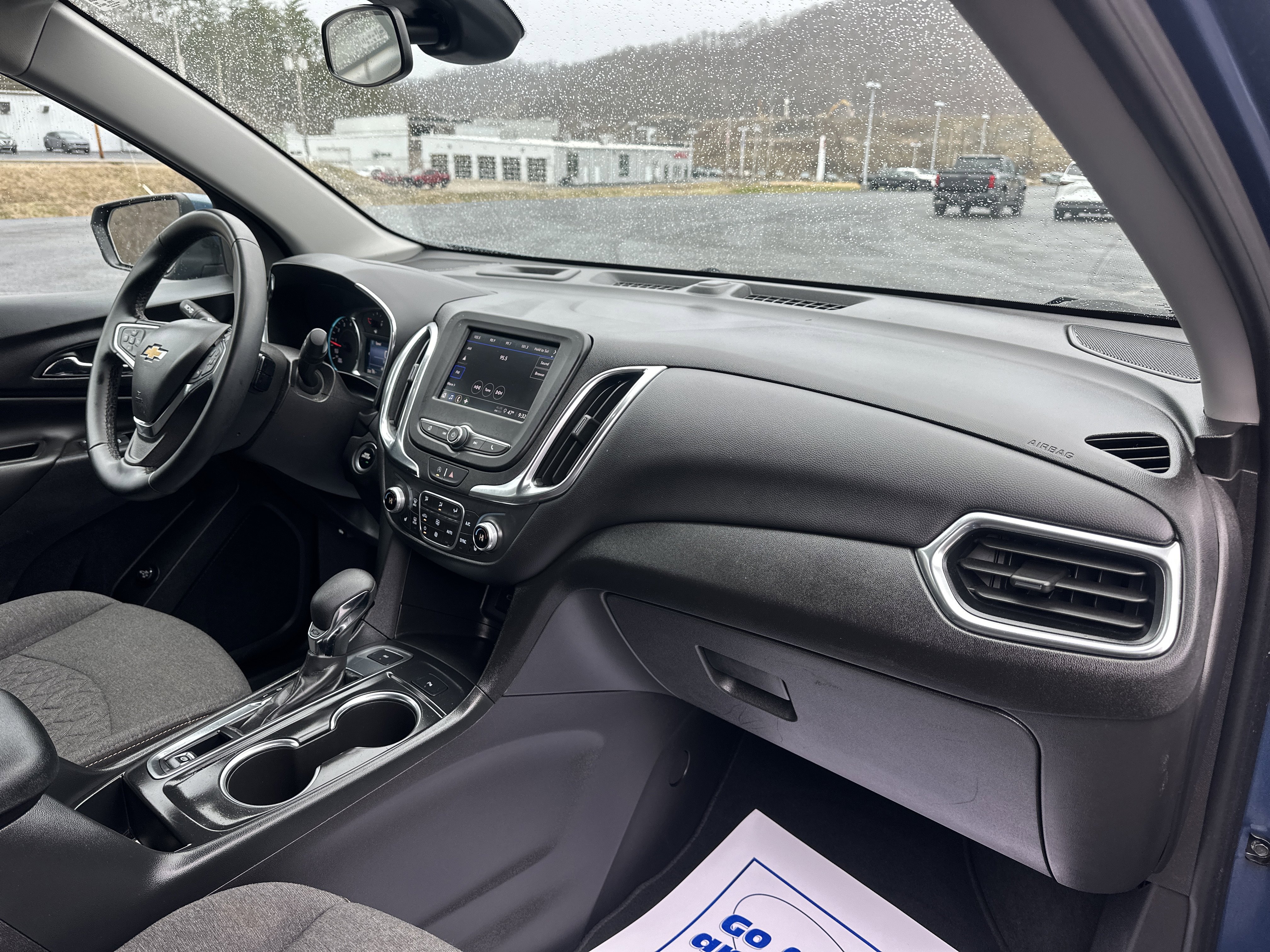 Used 2024 Chevrolet Equinox LT image 34