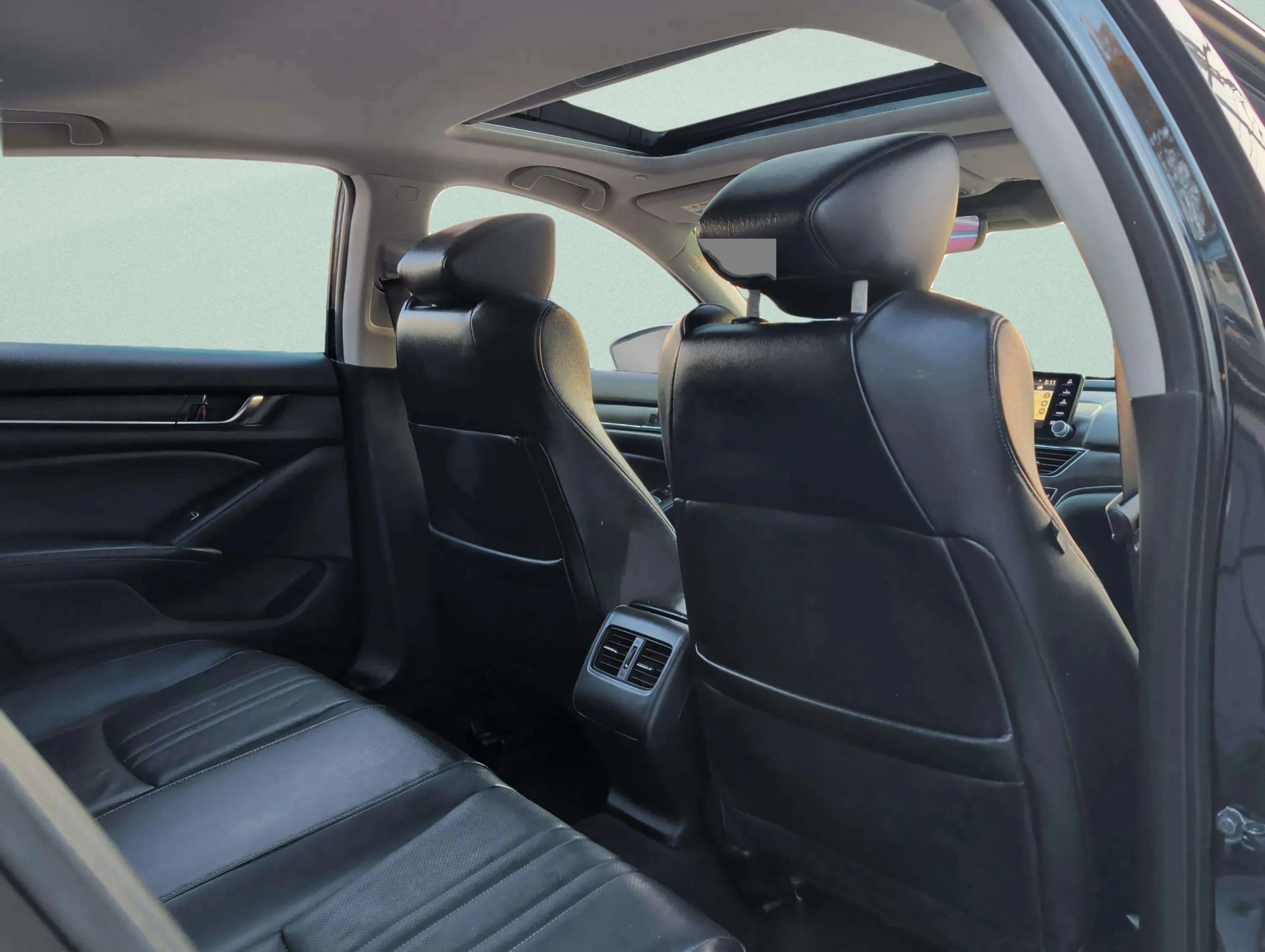 Used 2018 Honda Accord EX-L image 25