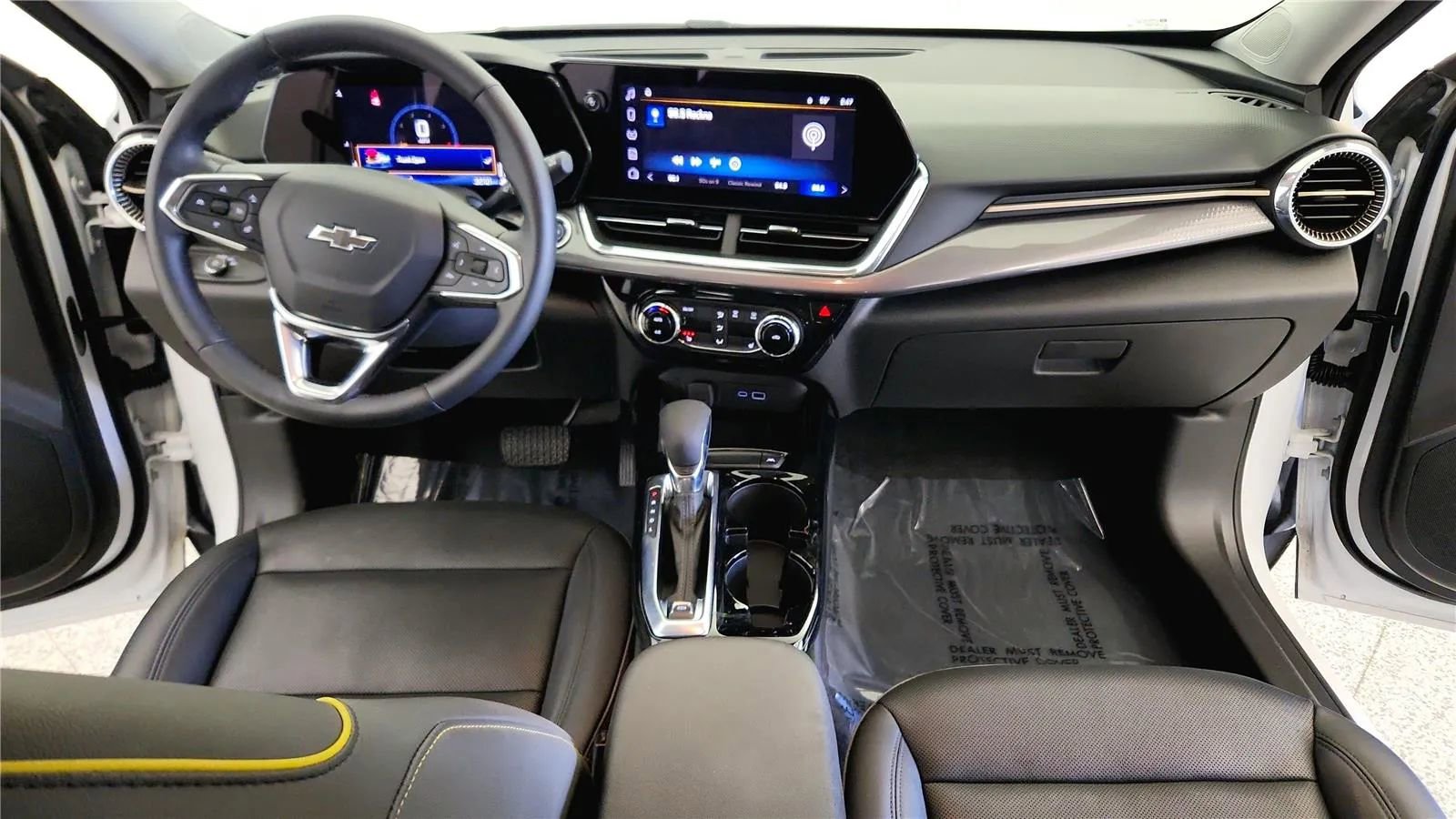 Used 2025 Chevrolet Trax ACTIV w/ Driver Confidence Package FWD image 34