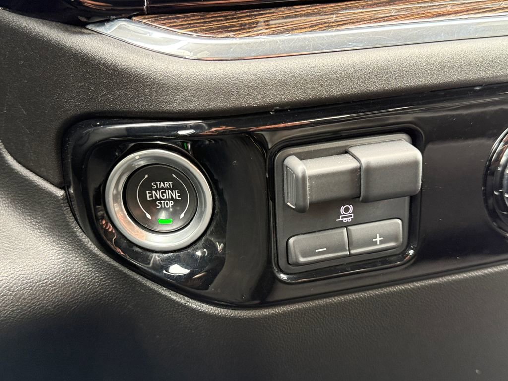 Used 2024 GMC Sierra 2500 SLE AWD/4WD image 19