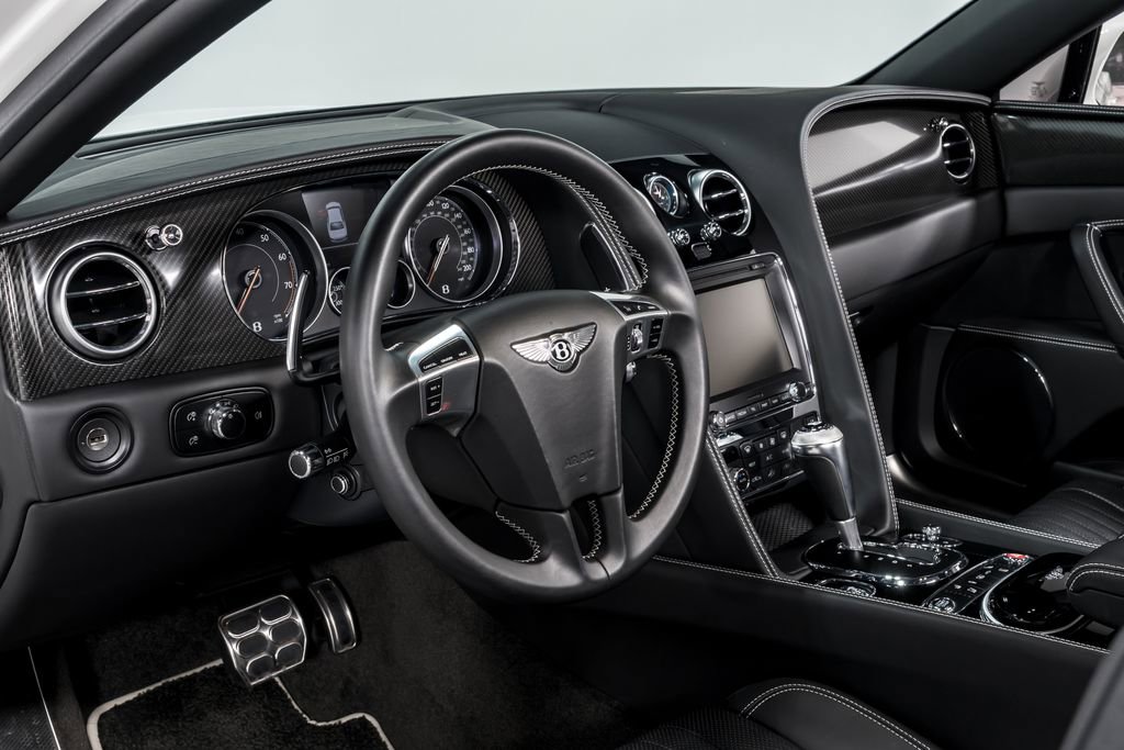 Used 2018 Bentley Flying Spur S V8 image 12