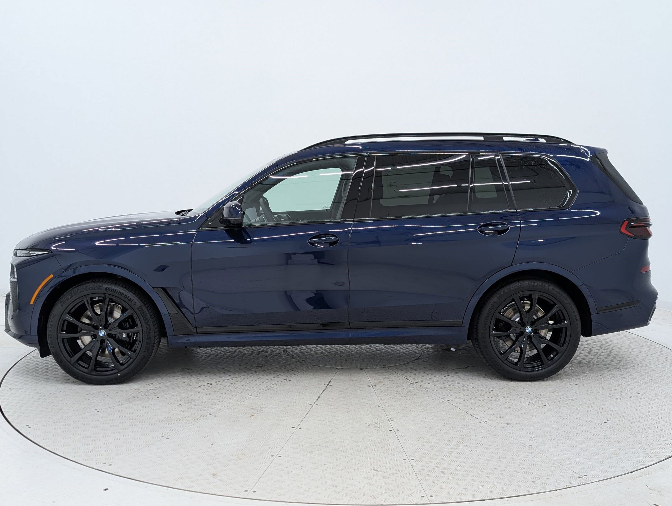 New 2026 BMW X7 xDrive40i w/ Executive Package image 2
