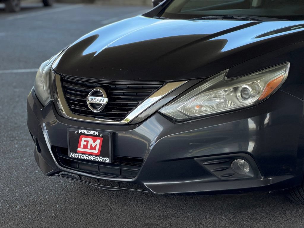 Used 2017 Nissan Altima 2.5 SL FWD image 9