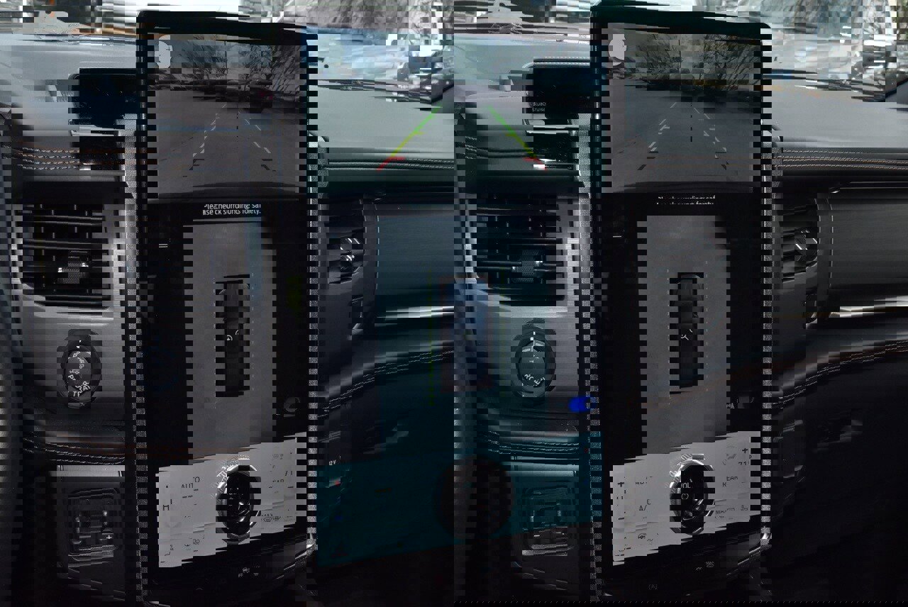 Used 2023 Ford Expedition Platinum image 29