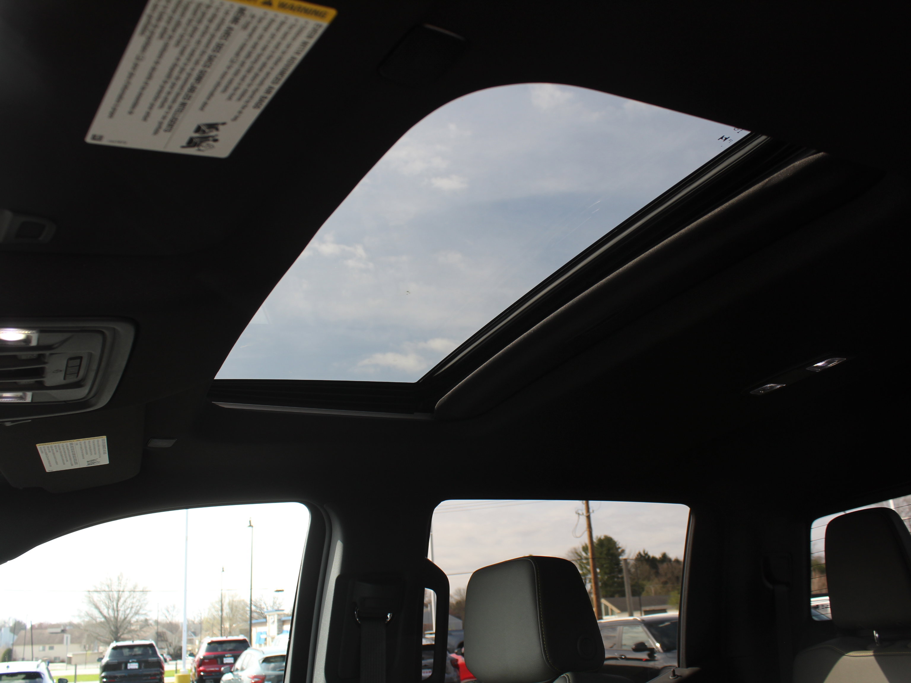 New 2026 Chevrolet Silverado 1500 ZR2 image 9